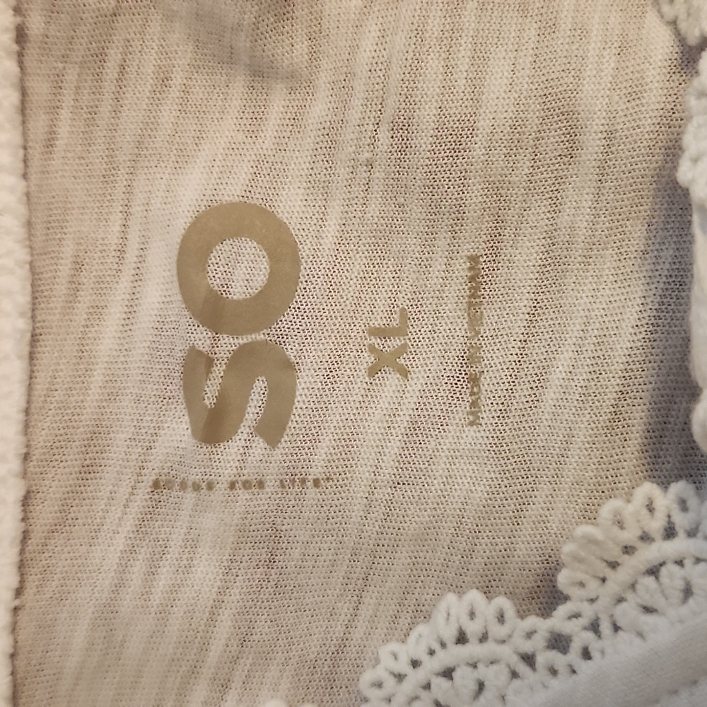 Top - Picture 2 of 3